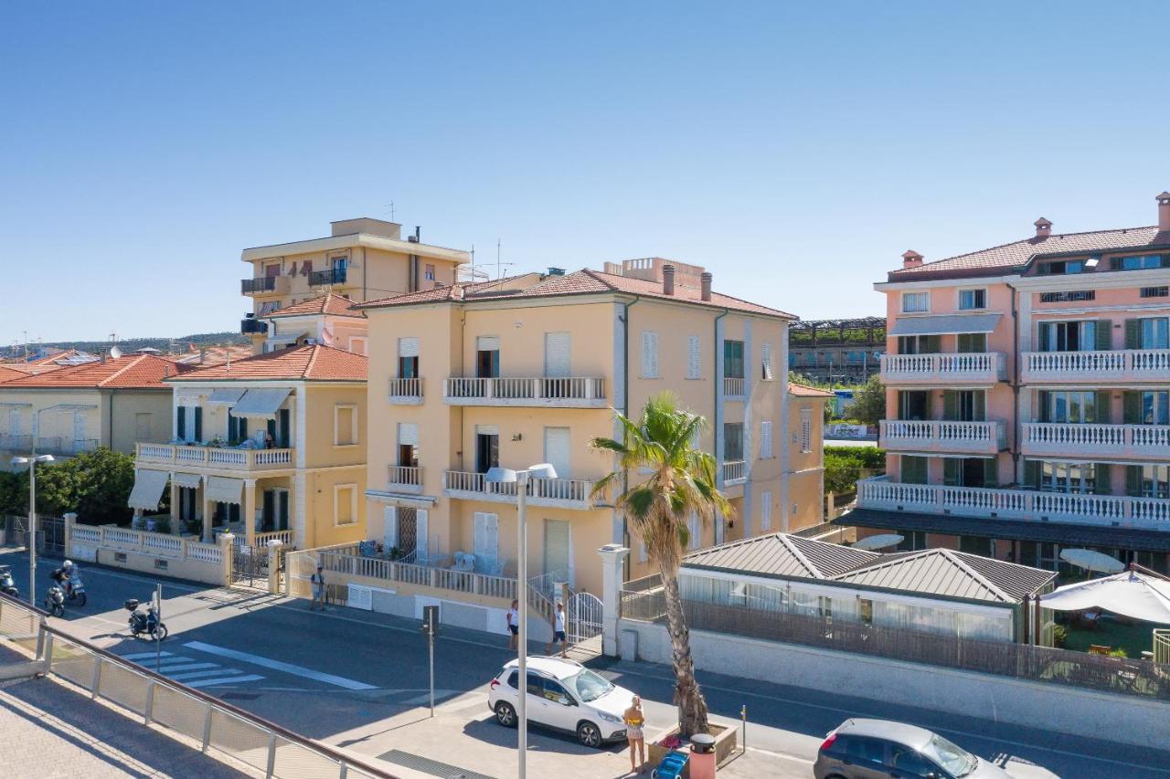 Brezza Marina Apartment Сан-Вінченцо Екстер'єр фото